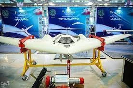 Inovasi tanpa batas dari Iran: Sebuah drone buatan dalam negeri yang dipamerkan, menunjukkan kemajuan pesat teknologi dirgantara bangsa. Kredit: Hamshahri Online.
