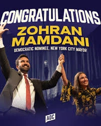 Selamat kepada Zohran Mamdani, Calon Walikota dari Partai Demokrat untuk Kota New York. Kredit: Team AOC.