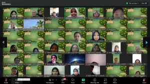 Tangkapan layar suasana Webinar Nasional “Makanan Aman, Halal, dan Bermutu: Tantangan MBG (Makanan Bergizi Gratis)” yang diselenggarakan oleh mahasiswa Program Studi Ilmu Gizi Angkatan 2023, Fakultas Kesehatan Masyarakat Universitas Hasanuddin, pada 22 November 2025. Kegiatan yang berlangsung secara daring ini diikuti lebih dari 1.100 peserta dari berbagai universitas dan instansi di seluruh Indonesia, mencerminkan antusiasme tinggi generasi muda terhadap isu pangan aman, halal, dan bergizi dalam mendukung program nasional MBG.