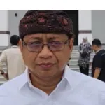 Rektor Universitas Balikpapan Dr. Isradi Zainal, penggagas konsep “One Nation, Two Capitals” dalam wacana pemindahan Ibu Kota Negara menuju IKN Nusantara tahun 2028.