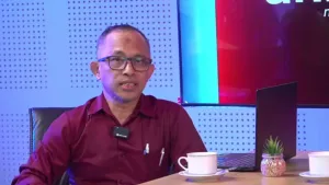 Khusnul Yaqin delivers an academic and moral appeal urging global leaders—particularly U.S. President Donald Trump—to abandon confrontation, respect dignity, and choose dialogue and peace over the arrogance of power.
