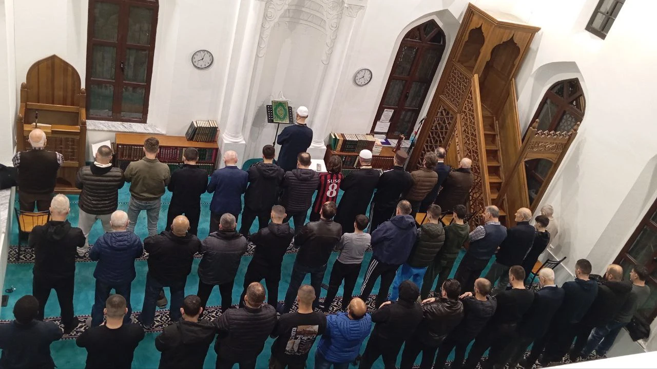 Praying of taraweeh in the Bazaar Mosque (Kokonozi Mosque) in Tirana