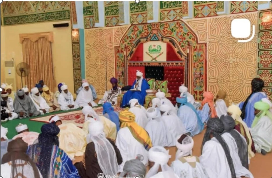 Emir o Kano announcing the sight of new Ramadan cresent