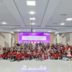 Mahasiswa FKM Unhas berfoto bersama sebelum menjalankan PBL III dan pengabdian masyarakat. (Foto: Istimewa).